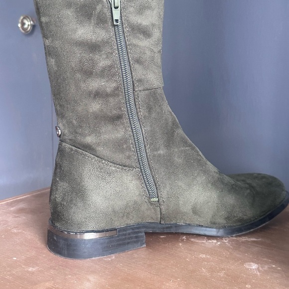 Nine West “Allair” Olive Sueded Knee-High Women's Boots - Picture 5 of 9